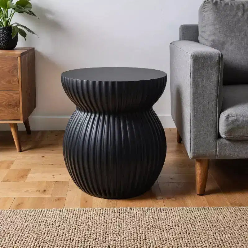 Table d'appoint sablier moderne cannelée en fibrestone, noire