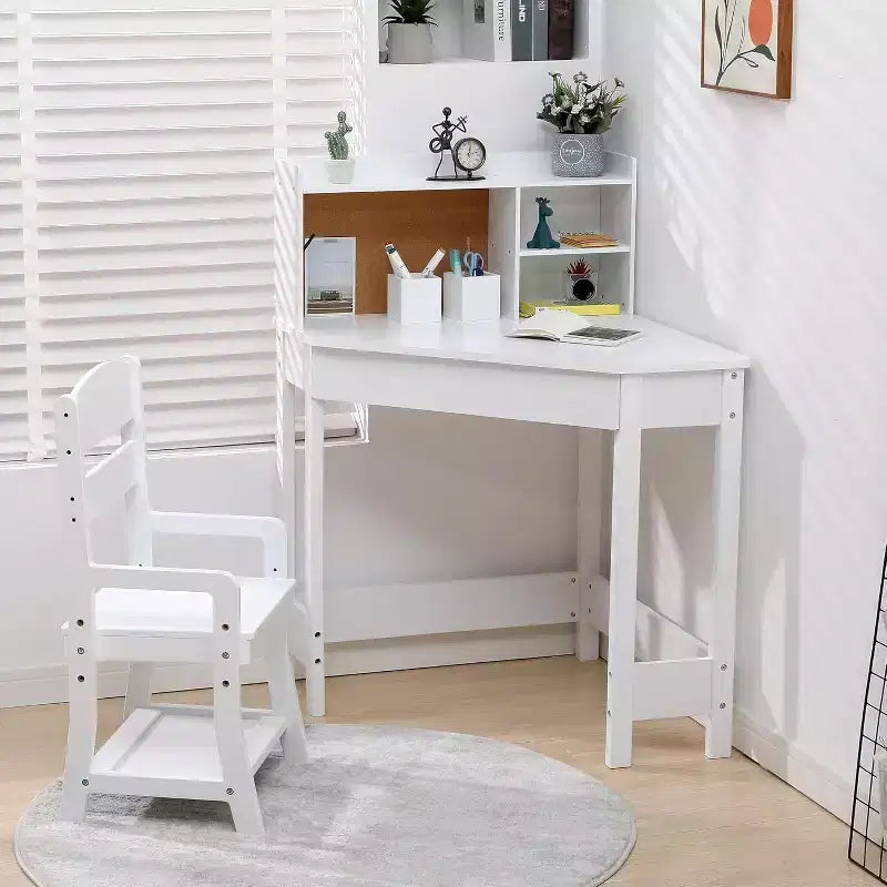 Bureau et chaise pour enfants avec étagère et tableau d'affichage