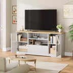 Meuble TV 63 pouces pour téléviseurs 75 pouces avec placards vitrés et étagères ouvertes, console multimédia moderne de style ferme avec gestion des câbles pour le salon